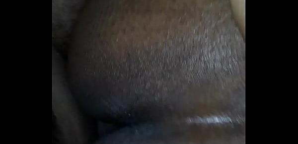  Black crackhead  ejaculate in her vagina